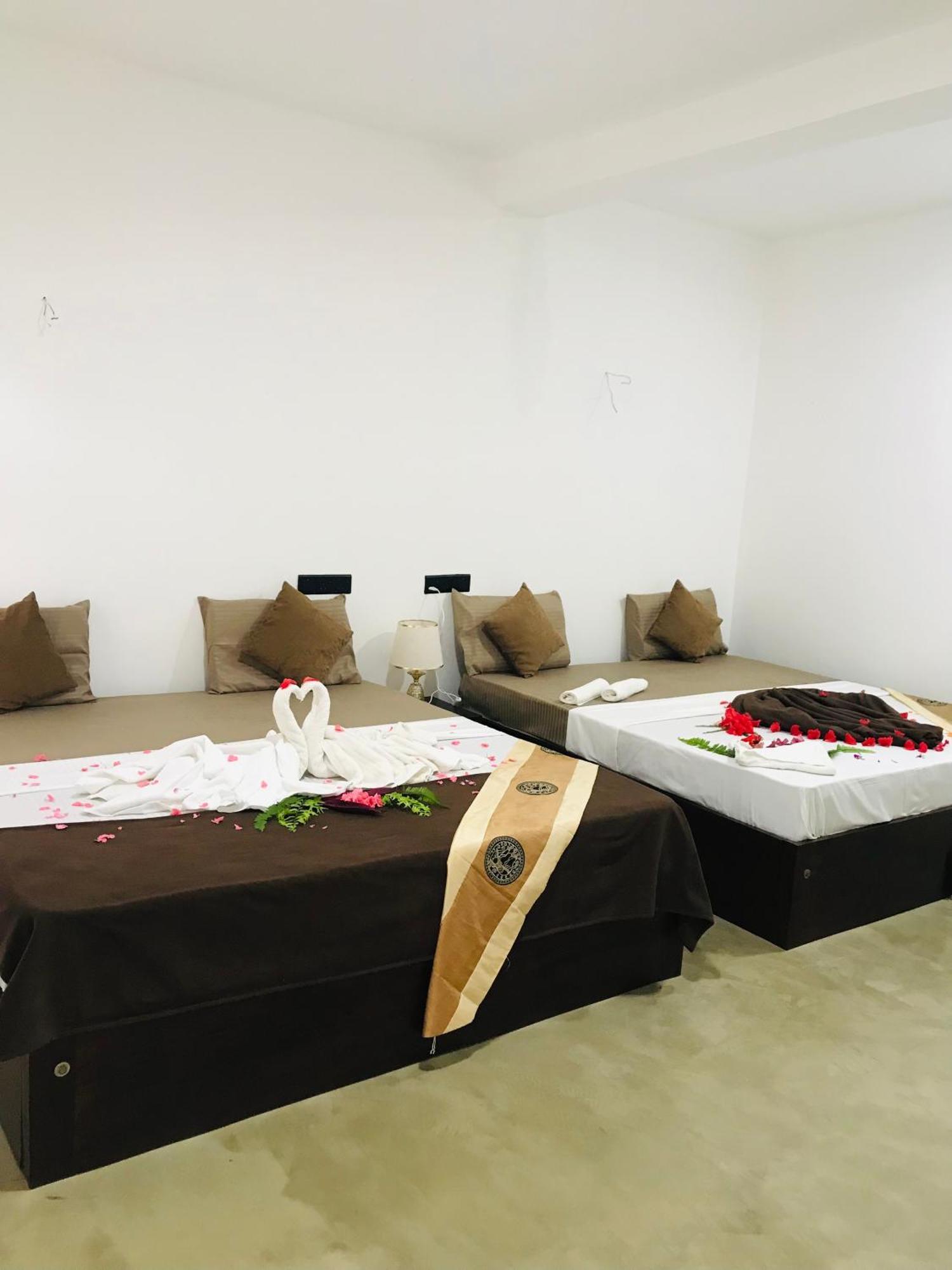 The Wild Culture Hotel Szigirija Kültér fotó